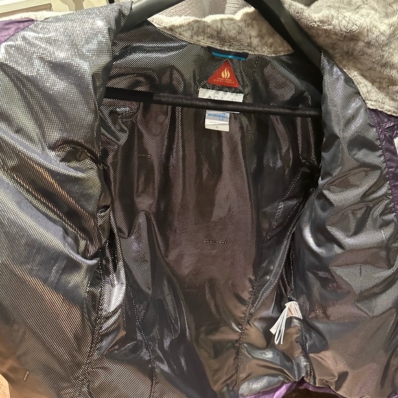 Women’s Columbia Jacket - Picture 3 of 4